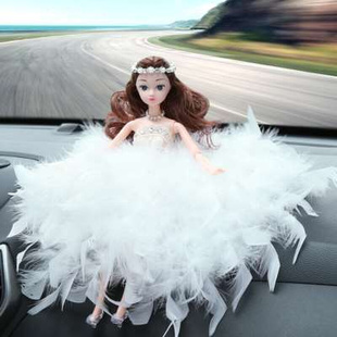 汽车摆件创意可爱婚纱蕾丝网纱公主娃娃车载卡通车内饰品装饰