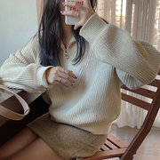 韩国chic秋季慵懒风翻领拉链，坑条设计感宽松百搭泡泡袖针织毛衣女(毛衣女)
