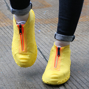雨鞋套男女防雨鞋套防滑加厚耐磨底硅胶防水鞋套下雨天儿童雨靴套