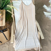 2024年春夏季宽松遮肉丝绒连衣裙纯色吊带长裙海边度假沙滩裙