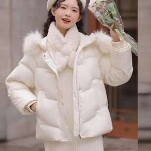 毛领小个子冬季女棉服加厚众大羽绒，短款白色小设计保暖感2023外套
