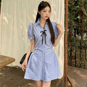 韩版条纹衬衫裙宽松蓝色连衣裙收腰法式修身v领翻领短款小众气质