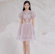 越南小众设计师薰衣草紫色，刺绣花朵圆领泡泡袖，公主甜美连衣裙a223