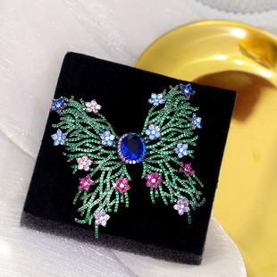 日韩绿色蝴蝶花朵胸针，镶嵌锆石气质时尚，胸花外套毛衣别针饰品