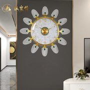 欧式黄铜钟表挂钟客厅，家用时尚水晶壁灯静音，高端现代挂表石英钟