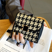 卡包钱包一体包女短款2023折叠皮夹小钱包小众设计高级感