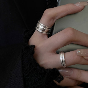 S925纯银指环简约质感设计师款女士戒指时尚个性宽版花瓶戒指冷淡