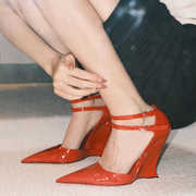 包头凉鞋红色尖头坡跟高跟鞋女2024春豹纹时装性感玛丽珍单鞋