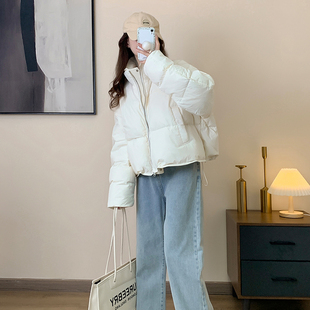 反季女羽绒服2023年白鸭绒(白鸭绒，)韩系立领面包，服时尚加厚短款外套冬