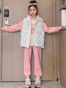 女童套装秋冬装2023儿童，时髦加绒加厚冬季大童马甲卫衣三件套