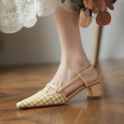 裙子珍珠尖头时装凉鞋，女2024年一字扣带低跟仙女，风小凉鞋