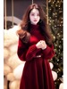 2024秋冬季圣诞战衣过新年高级感龙年本命年红色针织连衣裙子女装