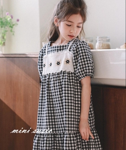 100-145韩系高端童装女童黑白，格拼针织小坎肩假两件连衣裙