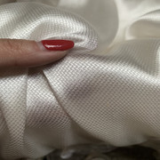 高端真丝缎服装面料，丝绸布料白色稀罕货，连衣裙布桑蚕丝