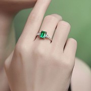 祖母绿宝石银戒指女款小众设计活口简约戒子轻奢生日礼物指环饰品