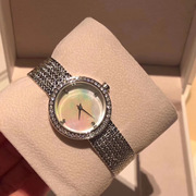 韩版迪款镶钻手镯式手表个性时尚腕表女士时装表母贝表盘