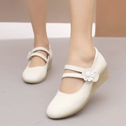白色护士鞋真皮坡跟软底美容师工作鞋圆头舒适平底防滑女单鞋子34