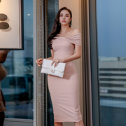2021春季韩版女装时尚修身显瘦性感名媛宴会一字领露肩连衣裙