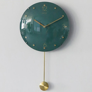 挂钟简约北欧摇摆钟表，现代轻奢静音，凸面玻璃石英钟家用客厅时钟