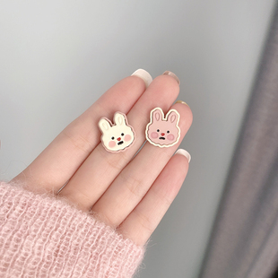 s925粉色不对称小兔子耳钉卡通甜美小清新ins设计感少女耳饰耳夹