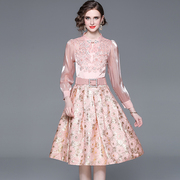 法式设计感小众高级感粉色裙子，套装女时尚，高腰提花半身裙两件套装