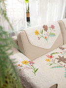四季通用绣花防滑布艺加厚沙发垫田园组合绗缝沙发巾绣花客厅坐垫