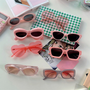 粉色系欧美街头时尚凹造型太阳眼镜网红可爱少女多巴胺街拍墨镜