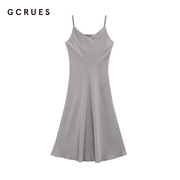 gcrues灰色无袖吊带连衣裙，女夏2024修身显瘦中长款度假风裙子