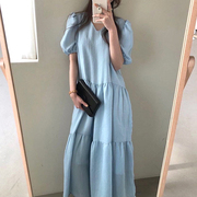 韩国chic夏季气质优雅v领皱褶，设计感宽松纯色百搭泡泡袖连衣裙女