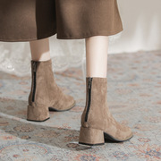 低跟短靴女秋冬款咖色磨砂粗跟方头绒面瘦瘦靴美拉德靴子法式气质