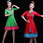 健身广场舞运动服装古典藏族舞蹈服装舞台，表演服装正宗大红