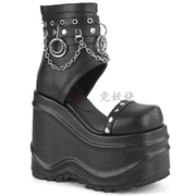 美国demonia15.2cm黑色哑光厚底，防水台凉靴铆钉，d型环短靴女鞋