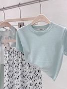 短袖t恤女夏季高腰奶蓝色，2024高级感法式甜辣风短款针织上衣