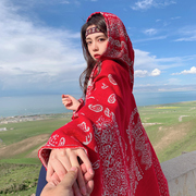 新疆旅行穿搭沙漠旅游披肩外搭女民族风2023冬大红色斗篷云南