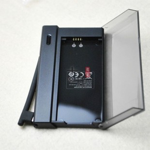 黑莓Z10 P9982充电盒子座充电池充可以做移动电源 手机充电器