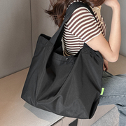 黑色妈妈包2023韩国时尚帆布手提包，超大容量单肩母婴包妈咪(包妈咪)托特包