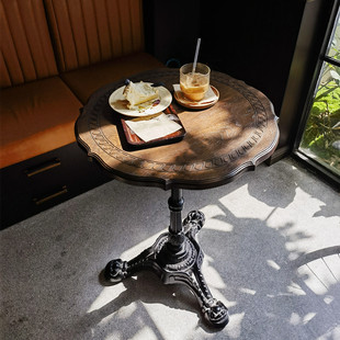 阿特思复古实木铁艺咖啡，桌美式圆桌中古家具loft风法式甜品店桌椅