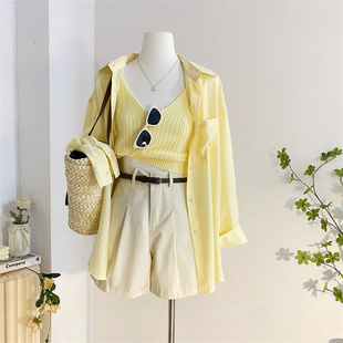 黄色后背开叉系带防晒衬衫，女夏宽松慵懒设计感针织，吊带两件套上衣