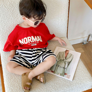 男女儿童字母短袖t恤洋气，条纹运动短裤男宝宝红色t恤黑白中腿裤