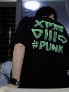 xpx周柏豪xpxviii#punk团队字母，背部涂鸦风格，印花圆领短袖t恤
