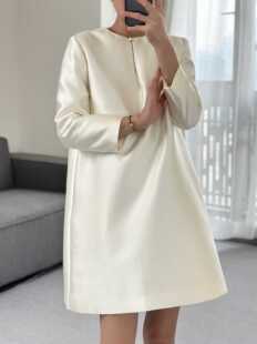 一瑜eiyu材质真丝羊毛，中式领口镶钻长款连衣裙，2024春夏女
