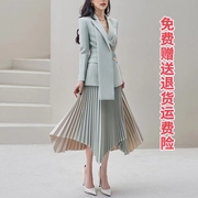 越南小众2024早春季白领ol百搭西装知性女人褶皱半裙套装