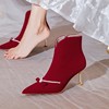 红色靴子女秋冬季婚鞋秀禾中式新娘靴加绒，蝴蝶结高跟短靴细跟婚靴