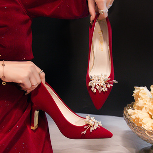 婚鞋女秀禾婚纱两穿2024新娘，红色结婚中式敬酒服高跟鞋不累脚