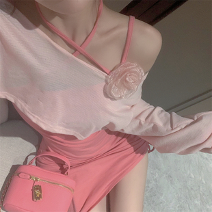 纯欲风粉色甜辣套装裙秋冬季长袖t恤罩衫，花朵仙美吊带连衣裙