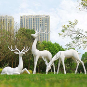 玻璃钢抽象鹿雕塑园林，景观小品户外花园，草坪装饰白色梅花鹿摆件大