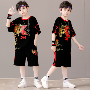 男童夏季套装2024韩版短袖t恤帅气街舞洋气小男孩子两件套潮