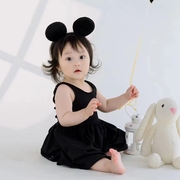 儿童摄影服装米奇简约黑色背心，裙肖像照周岁，女孩兔子气球影楼写真