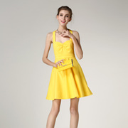 黄色吊带抹胸沙滩裙鱼骨纯棉，大摆短裙收腰显瘦裙子澳洲度假连衣裙