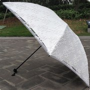 黑胶三折碳纤超轻米白色蕾丝刺绣花防紫外线防晒遮阳太阳伞晴雨伞